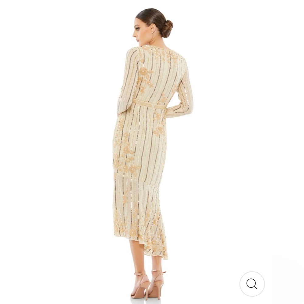 LONG SLEEVE TEA LENGTH DRESS - Color Nude Gold Sz 12